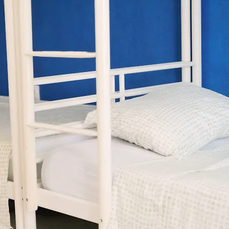 Backpackers Hostel *