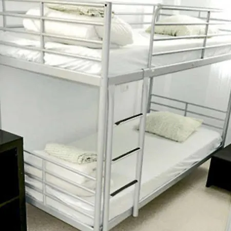 Hostel Backpackers *